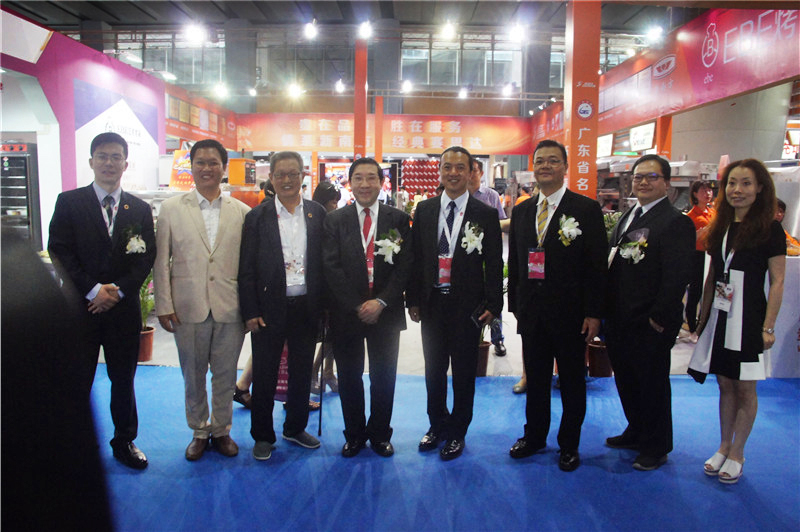 赛思达董事长唐树松参加第二十一届中国烘焙展览会开幕式8